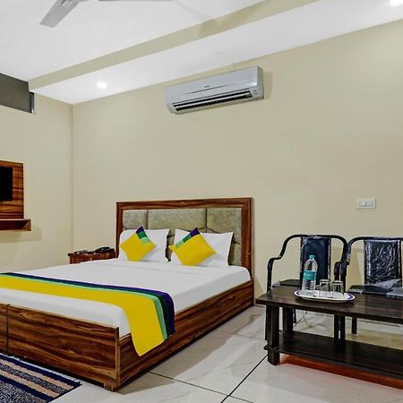 Hotel Itsy By Treebo - Sk Grand - Sector 80 Mohali Sohāna Exterior foto